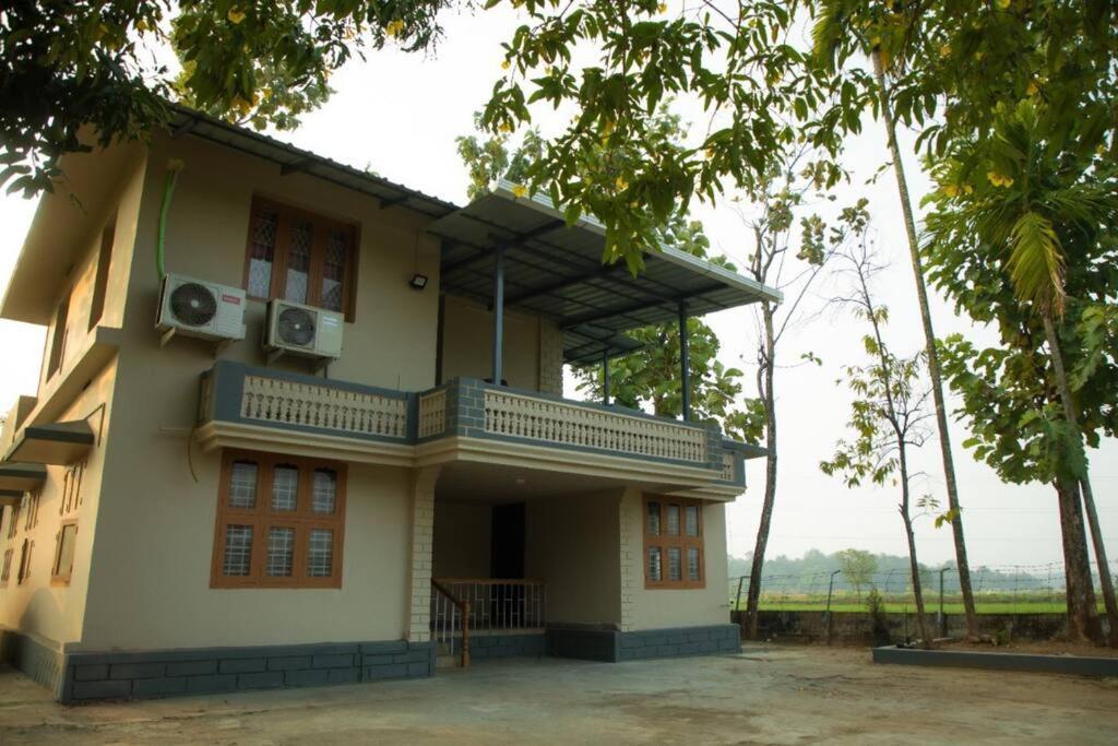 Heal Hive Homestay Palakkad Exterior photo